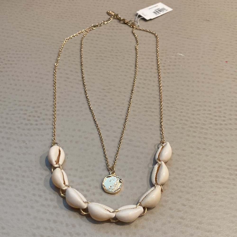 Ann Taylor SHELL LAYERED STATEMENT NECKLACE